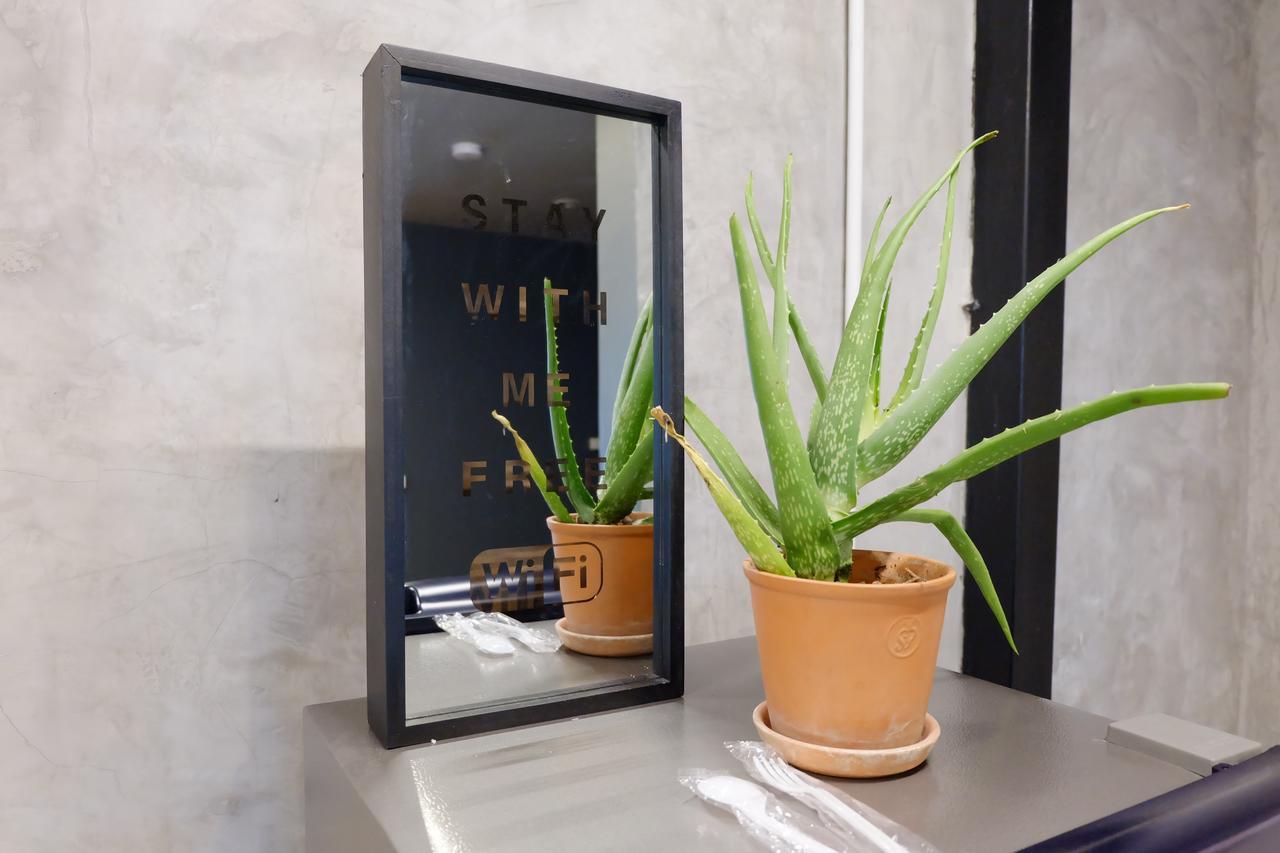 The Cocoon Hostel Bangkok Extérieur photo