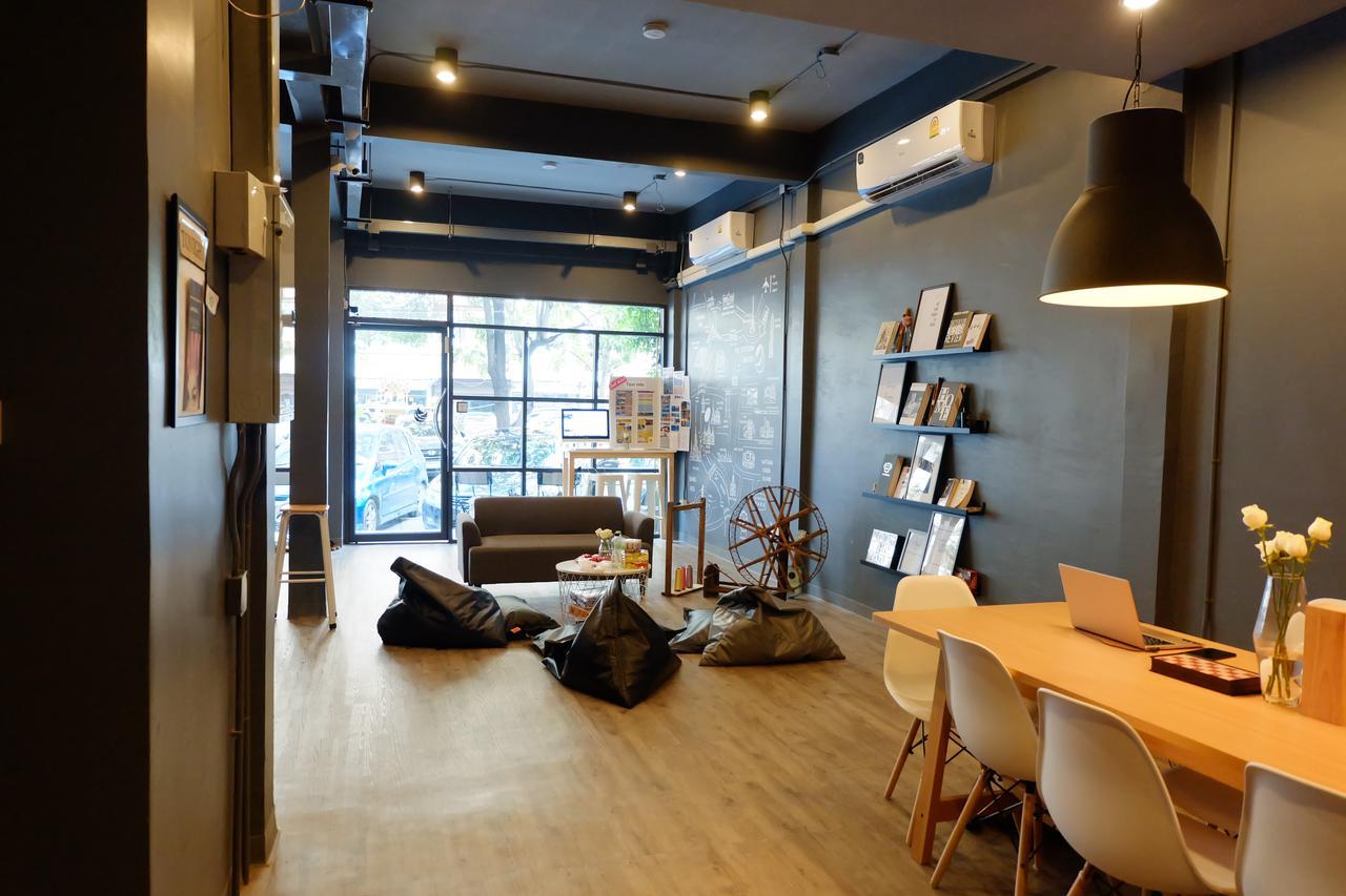 The Cocoon Hostel Bangkok Extérieur photo