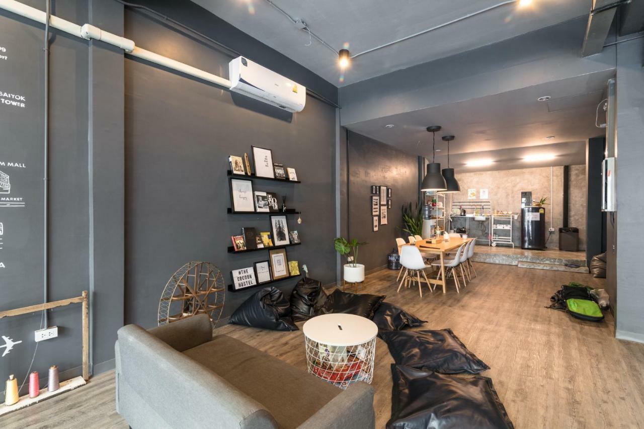 The Cocoon Hostel Bangkok Extérieur photo
