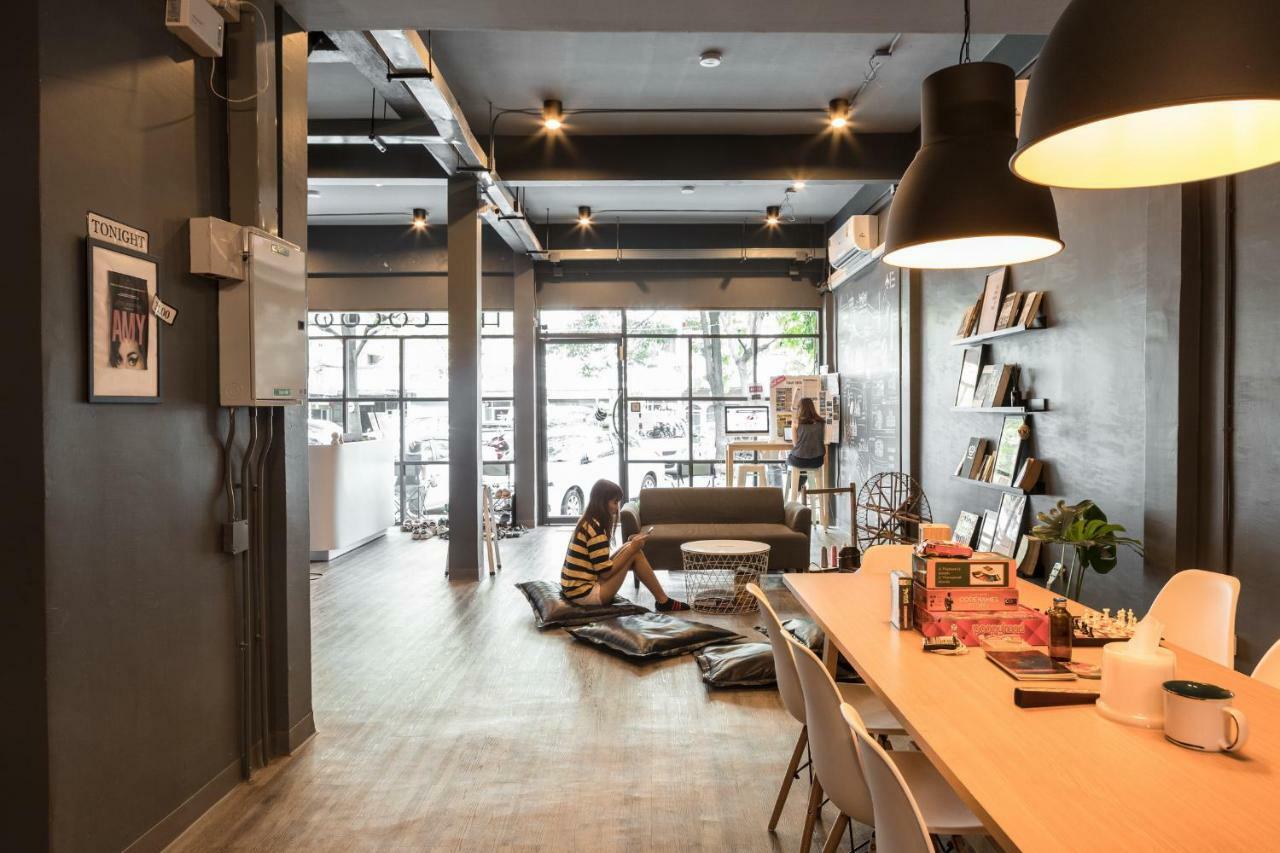 The Cocoon Hostel Bangkok Extérieur photo