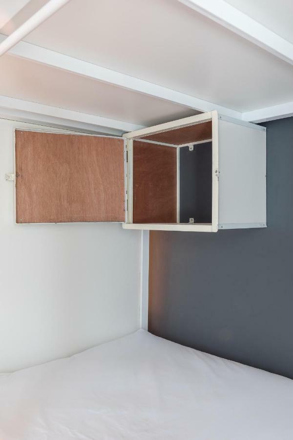 The Cocoon Hostel Bangkok Extérieur photo